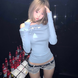 凯·帕克姨妈三部曲
